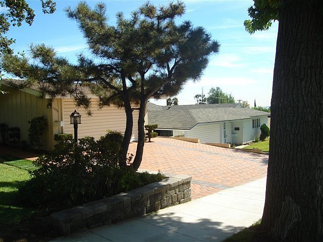 2nd image of 1350 Valley View Ave