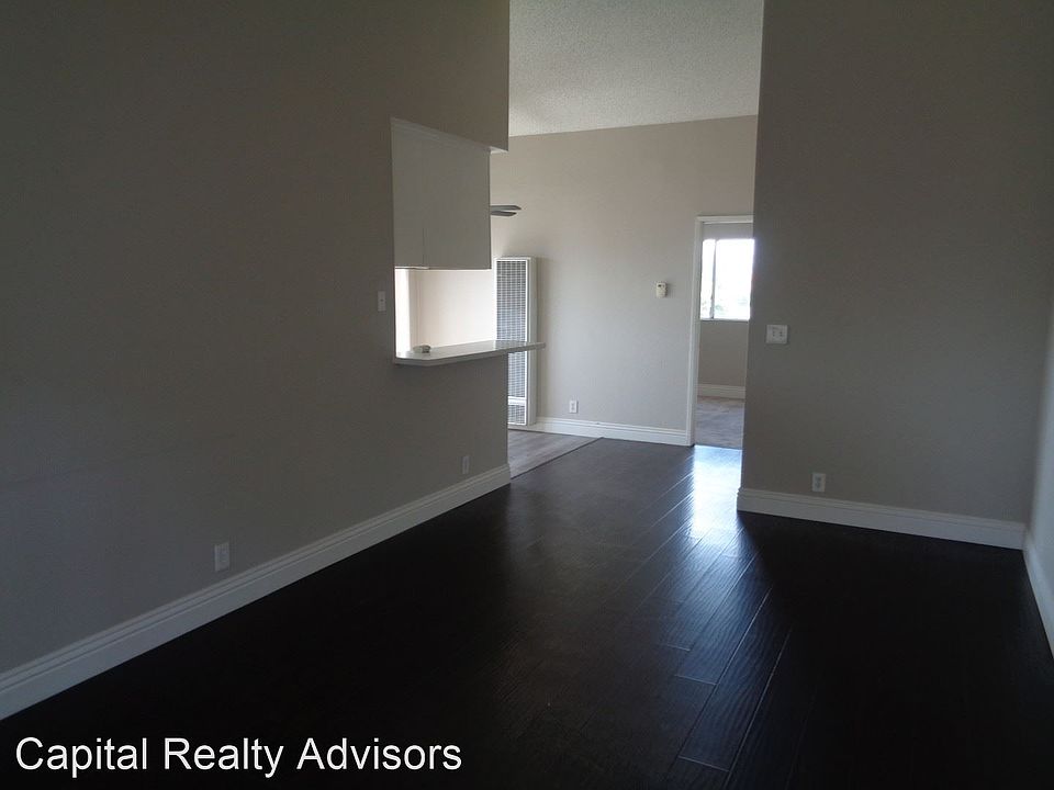 1st image of 244 E Nevada St APT 9