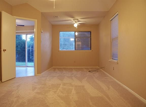 5th image of 4104 Briarhill Ct