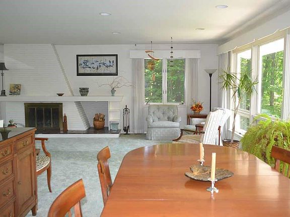 5th image of 123 W Lakeview Blvd