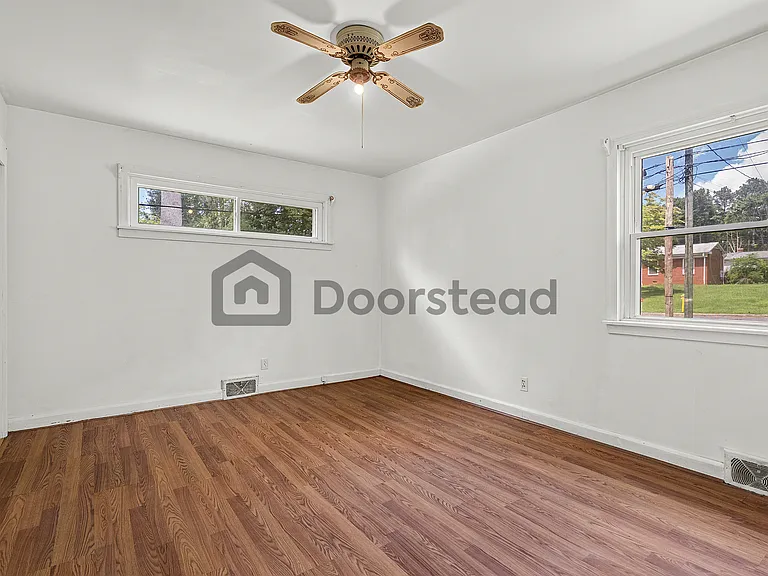 1217 Forestdale Dr — Photo 11