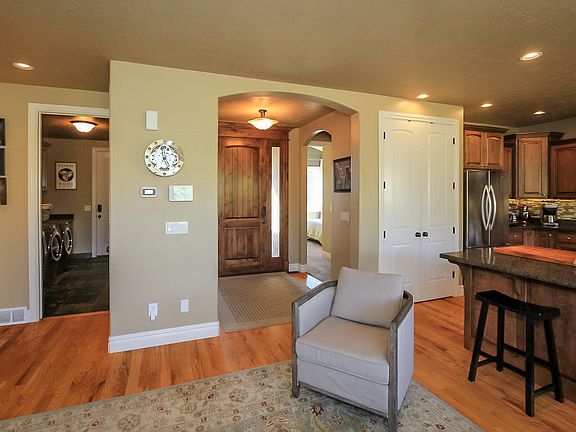 2nd image of 5809 S Blue Flax Ln