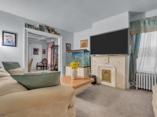 128 S Arlington Ave, East Orange, NJ 07018