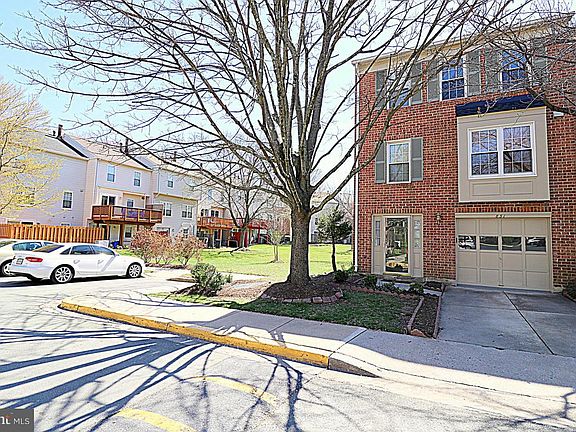 2nd image of 831 Ivy League Ln #20111