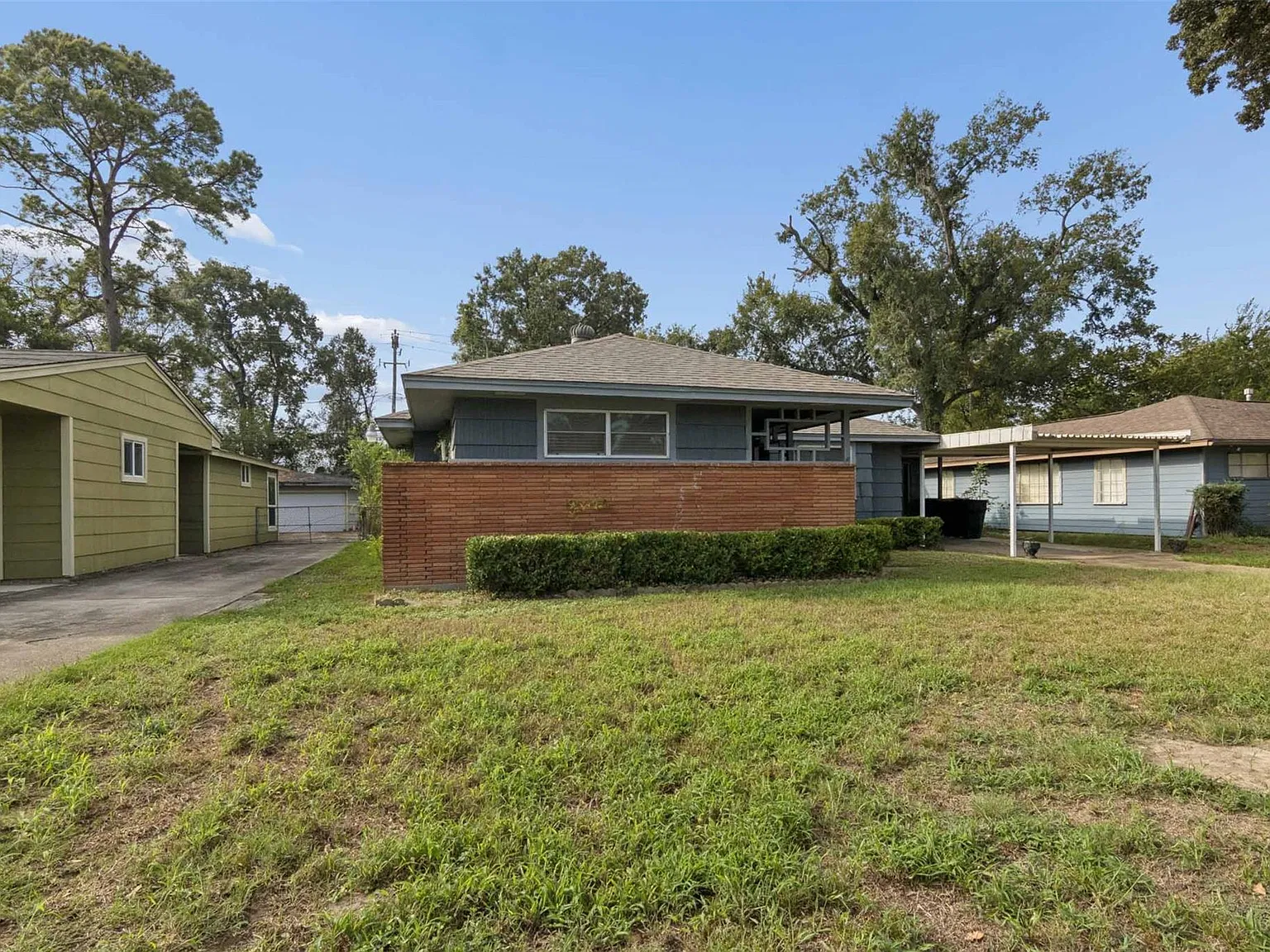 3 bed, 1.0 bath, 1498 sqft, $1,750 — Photo 4