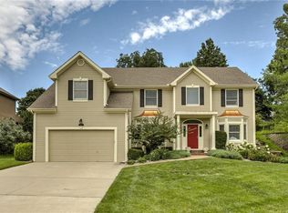 10212 NW River Hills Dr, Kansas City, MO 64152