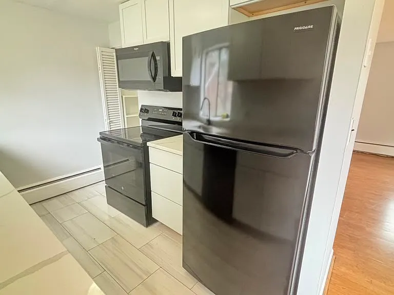 120 Bishop Dr #120 — Photo 5