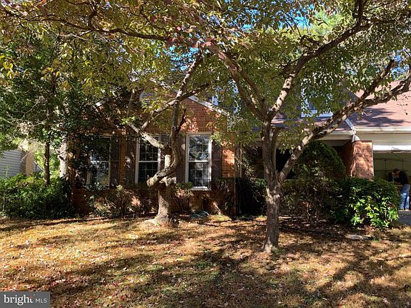 3rd image of 8225 Lochinver Ln