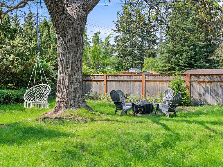 6517 N Stevens St — Photo 24