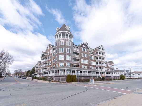 53 Conanicus Ave APT 2G, Jamestown, RI 02835