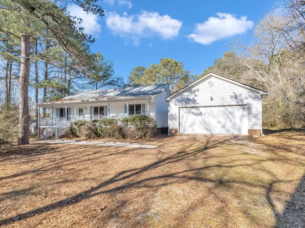 6 Sommerset Dr, Clayton, NC 27520