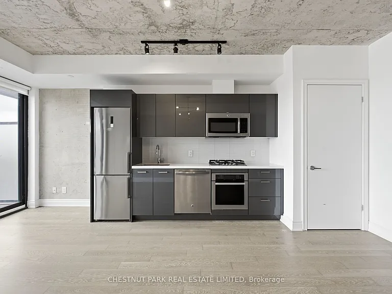 608 Richmond St W #719 — Photo 10