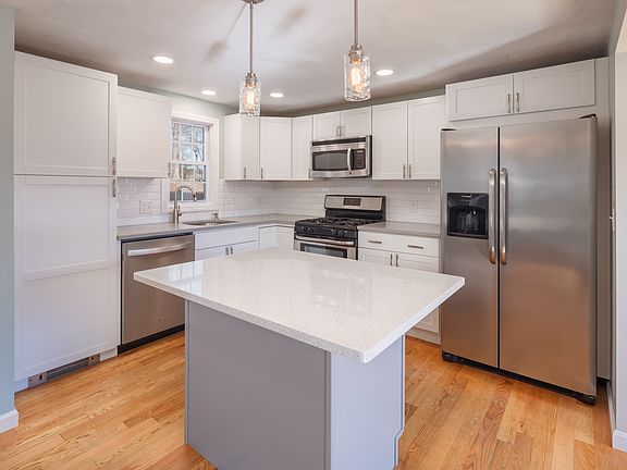 2nd image of 19-19A Christie Dr #1