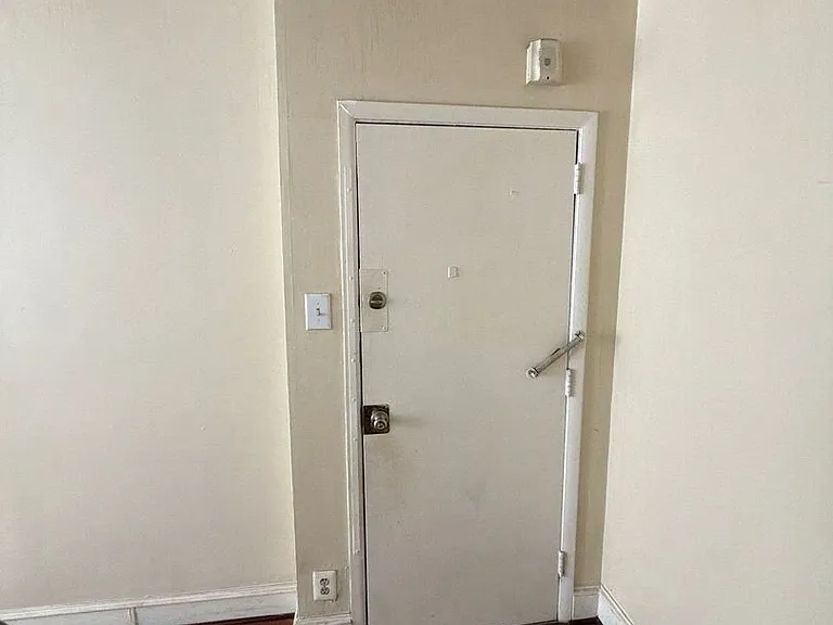 St. Jude Apartments — Photo 35