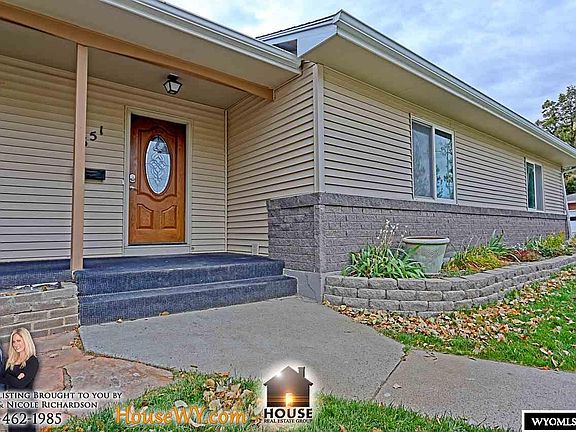 3rd image of 1651 Brentwood Dr