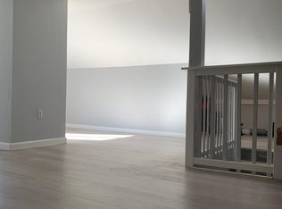 1 Hotchkiss St #2, Berlin, CT 06037