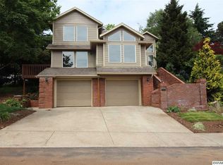 3057 Lakeview Ct NW, Salem, OR 97304