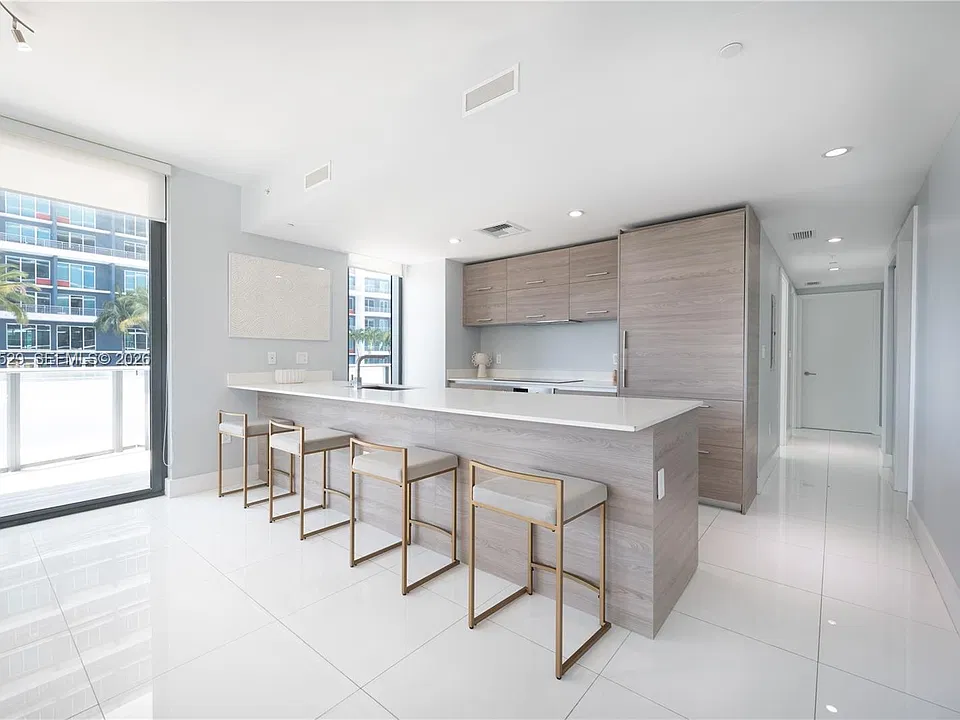 1300 S Miami Ave #1206