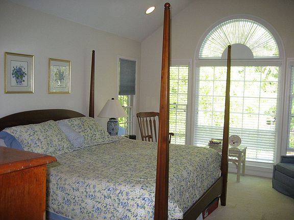 Master on Main Overlooking Pool