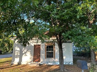 1114 N Brazos Ave, Cleburne, TX 76031