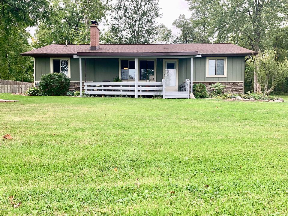 1st image of 9210 Ash Ln