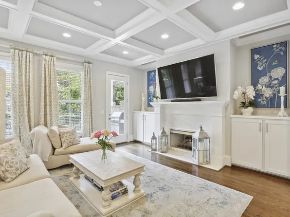 1174 John Collier Rd, Atlanta, GA 30318