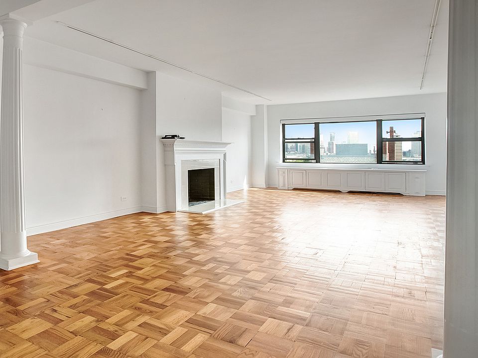 1st image of 20 Beekman Pl APT 10B