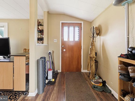 2nd image of 25327 Highfield Rd