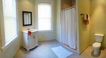2nd image of 2125 Rockledge