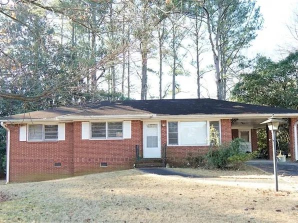 1879 Mural Cir, Morrow, GA 30260