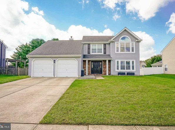 24 Whitehaven Dr, Lumberton, NJ 08048