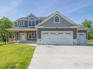 1580 Black Hills South Dr, Kent City, MI