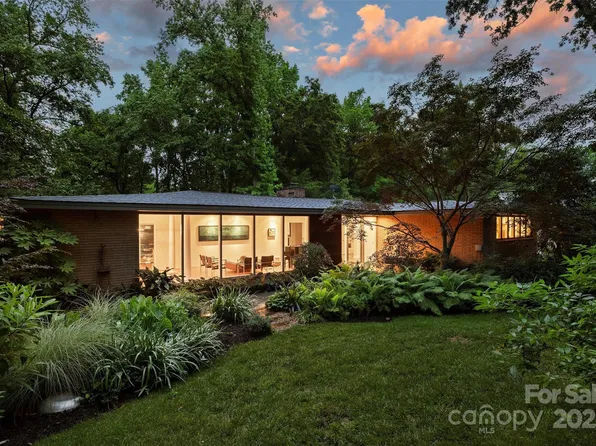 2600 Cloister Dr, Charlotte, NC 28211