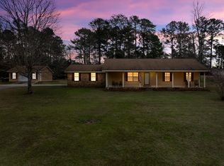 55 Gussie Nobles Rd, Sumrall, MS 39482