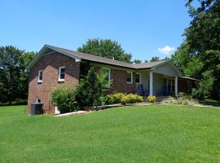 21 Rabbit Trail Rd, Leoma, TN 38468