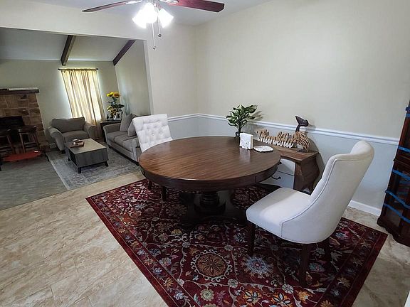 5th image of 1105 Jonathan Ln
