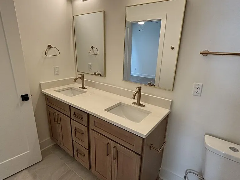 4A Belle Forrest Ave — Photo 9