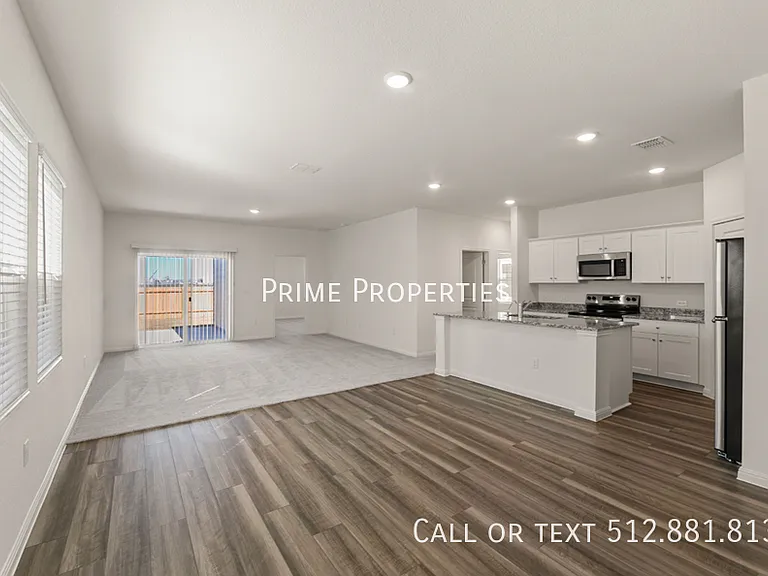 221 Wilson Springs Ln — Photo 5