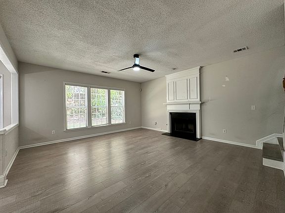 5th image of 3535 Ridgefair Dr