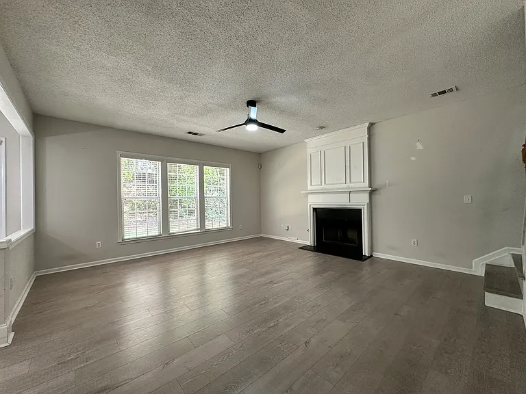 3535 Ridgefair Dr — Photo 5