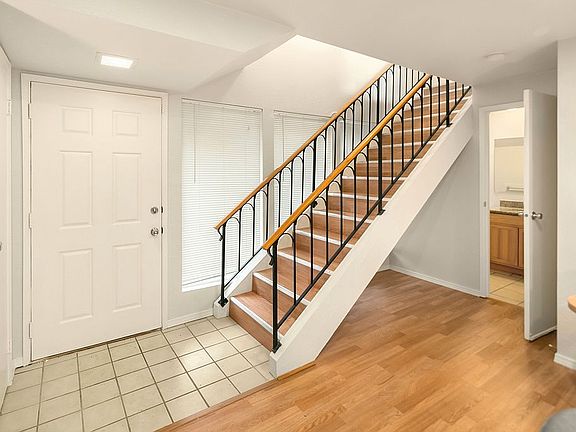 5th image of 14314 NE 7th Pl APT 2