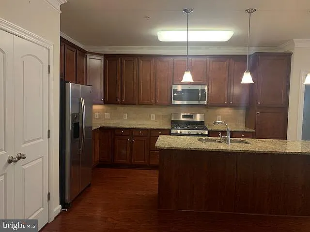 2 bed, 1148 sqft, $2,400 — Photo 3