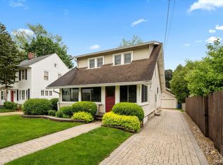 1314 W Galena Blvd, Aurora, IL 60506