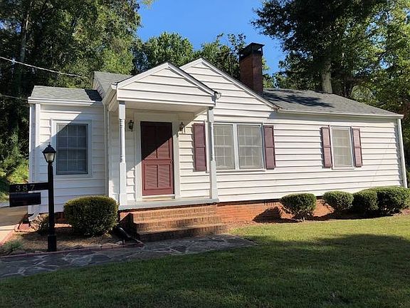2nd image of 387 Alexander Cir