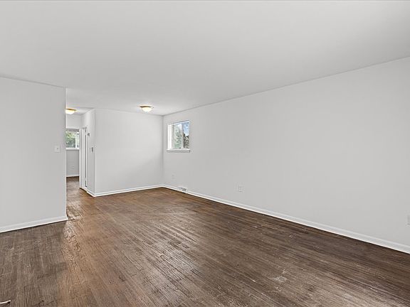 4th image of 312-316 E Clements Bridge Rd #312-1