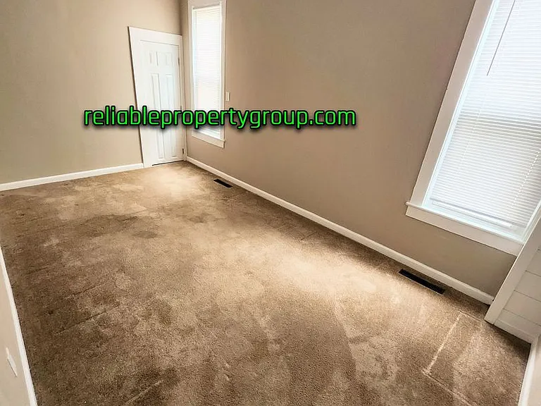 436 E Taber St — Photo 10