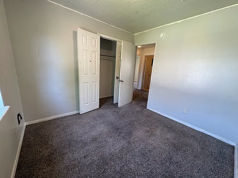6921 Sears Ter — Photo 8