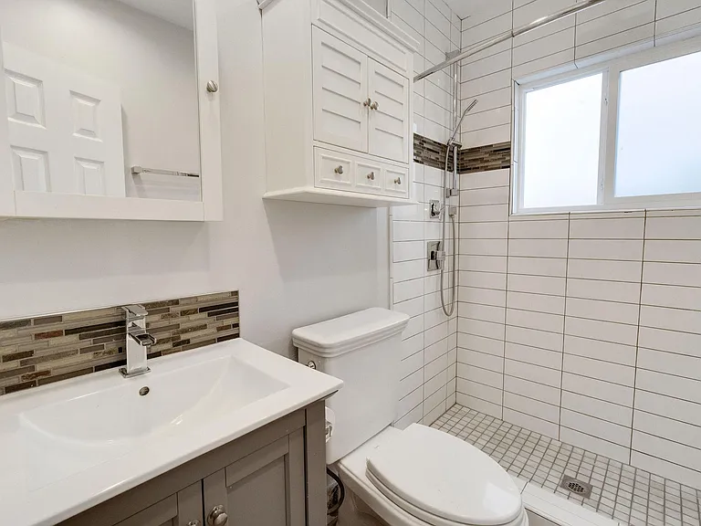 903 Lilienthal Ln — Photo 14