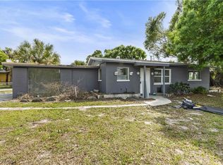 1527 Veronica S Shoemaker Blvd, Lehigh Acres, FL 33916