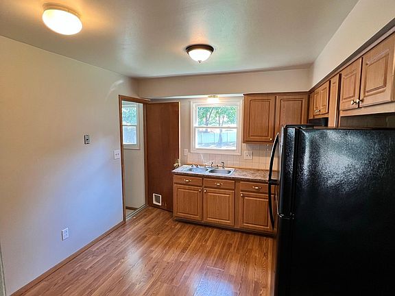 3rd image of 1031 Caddo Ave #1031